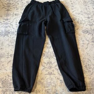 Lululemon Women’s Scuba Cargo Jogger Pants Regular - size XS - black
